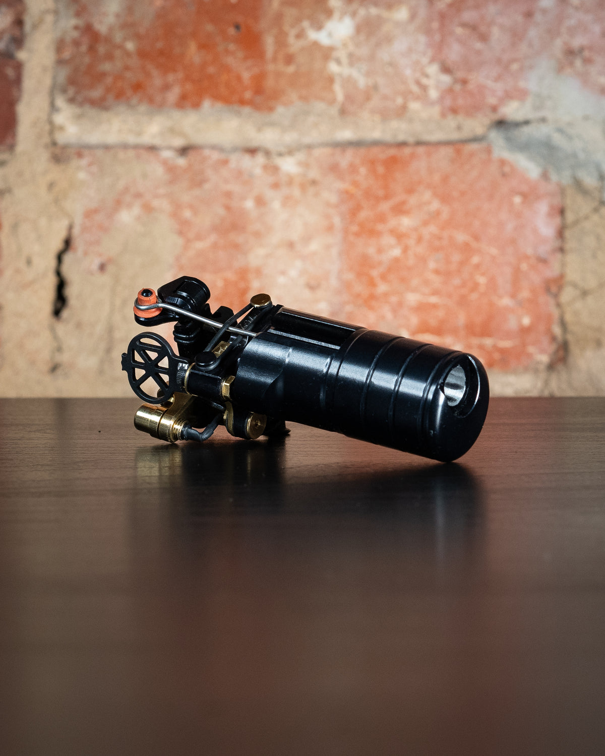 Dan Kubin Full Monte - Black x Brass | RCA & Clip Cord