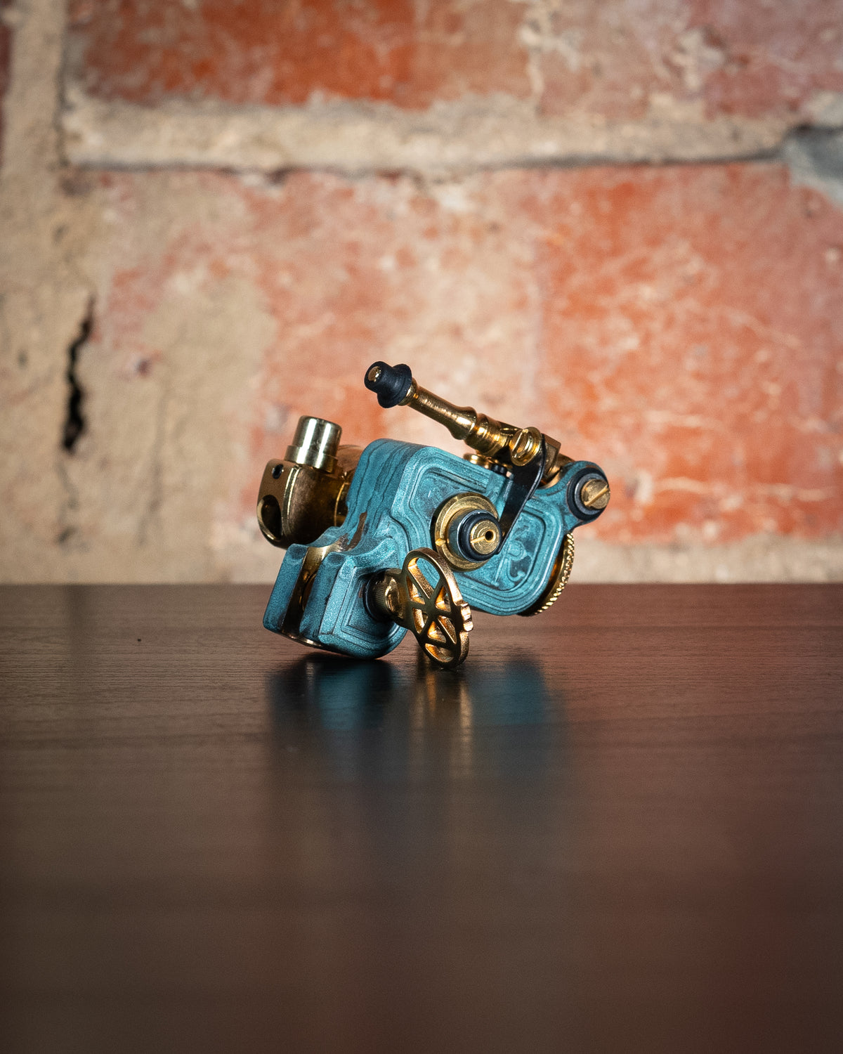 Dan Kubin Sidewinder 46er - Verdigris + Gold | RCA & Clip Cord